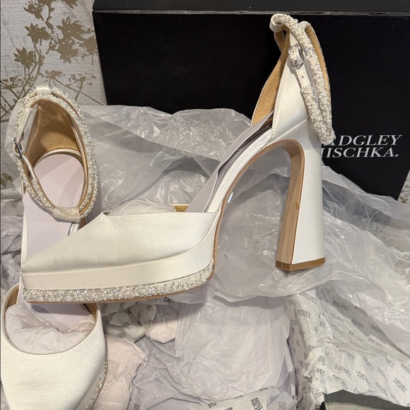 Badgley Mischka Eliana Cream Platform Heels - Picture 5 of 5